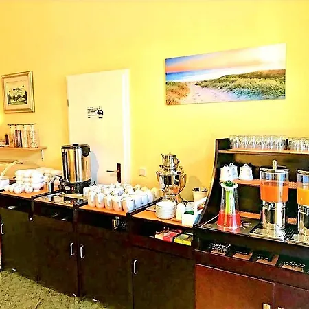 Merkur Hotell *